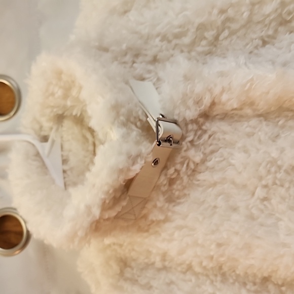 (9755) NWT INC full zip vest - Picture 4 of 7